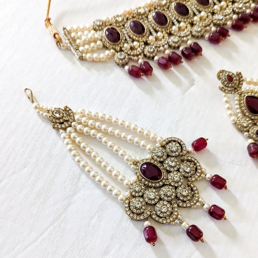 Indian Pakistani Bridal Jewelry Set, 5-Piece - Maroon / Pearl - Picture 5 of 11